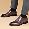 Haute qualité Designer respirant hommes Oxford chaussures à lacets chaussures de mariage de luxe pour hommes D2a14