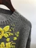 Suéteres femininos Qualidade de ponta 11,9 Moda Flower Borderyer Pattern malha Pullover Cashmere Blend Sweater Knitwear Mulheres