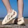 Sandali per bambini Neonati maschi Scivoli da spiaggia estivi Pantofole slip-on in schiuma per bambini Scarpe leggere con punta chiusa