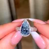 Anneaux de mariage à la mode femme cristal goutte d'eau anneau de luxe couleur argent pour les femmes délicate Aqua bleu Zircon pierre fiançailles