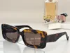 نظارة شمسية للنساء للنساء أحدث الأزياء الأزياء نظارات شمس الرجال Gafas de sol Glass UV400 مع مربع مطابقة عشوائي 40104