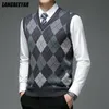 Vestes masculinos Marca de designer de moda automática Argyle Pullover Diamond Sweater V Neck Knit Men 6% Lã sem mangas homens casuais roupas 230217