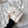 هذه الحقيبة صافي الإناث صيف 2021 سنة أزياء Red Assel High Crossbody Chain Small Trendy Square RNBJQ285Q