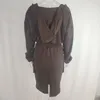 Vestidos de trabalho todos os lantejoulas de lantejoulas de lantejouno feminino de cor pura de cor pura Blusa Salia fina de duas peças vestido de maiô