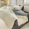 Постилочные наборы наборы King Size Seled Set Luxury Comforter Set Full/Queen -4 ПК в сумке с пуховыми простынями и чехлами для Queen Bed Set T230217