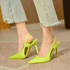 Сандалии весна бренд женщины Slingback заостренные пальцы на ногах на тонких высоких каблуках.