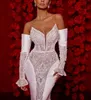 Abiti da sposa a sirena di lusso Maniche lunghe Scollo a V Pizzo 3D Appliques in raso Paillettes Perline Diamante Lunghezza pavimento Scintillante Taglie forti Abiti da sposa eleganti Abiti da sposa