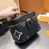 CC Bag Косметички Чехлы Женские косметички со старыми цветами Сумки для туалетных принадлежностей Сумки с верхней ручкой Большая вместимость Открытый клатч Sacoche для губ для монет