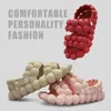 Super Soft Bubble Slippers Spa Mas Slides glid på platt mule Eva Golf Ball Slingback Sandal Platform Sneakers Women Men Sport F3268161