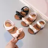 Sandalen Baby Girls Sandalen Kids Strandschoenen 2022 Zomer Nieuw kinderen Brand Sandalen Zacht Fashion Bow-Knot Simple Classic Comfortabele Leuke W0217