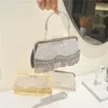 Totes 2021 Bolsa feminina de cristal para noite Bolsa retrô com miçangas para casamento Bolsa com trava de diamante Bolsa de ombro com borla de corrente de strass 0217/23