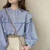 Kvinnors blusar japanska lösa långa ärmskjortor söta ruffle single breasted femmes 2023 vintage randig kawaii blus söta vita toppar