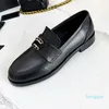 2023 Vier Jahreszeiten faule Loafer Britische Sandalen Damen Designer Luxus 100 % Leder Retro flacher Absatz Lässige Slip-On-Sandale Damenmode Rundkopf-Bohnenschuhe