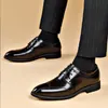 Haute qualité Designer respirant hommes Oxford chaussures à lacets chaussures de mariage de luxe pour hommes D2a14