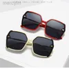 2023 Designer zonnebril Miui Fashion Trend heren en dames groot frame zonnebrillen toeristische straatfoto anti-glare zonnebril rood