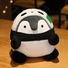 IJs en sneeuw transformeren in Little Red Hat Rabbit Bee Pier Panda Penguin Plush Toy Doll Pillow