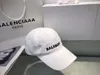 봄과 여름 디자이너 볼 캡 커플 휴가 여행 스포츠 casquette 편지 자수 흑백 모자