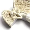 Dekorativa föremål Figurer Dörr Frame Angel Wing Sculpture Enkel prydnad med hjärtformade vingar Retro harts Hantverk för hemmet vardagsrum 230217