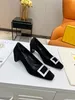 2023 Kvinnor tofflor Sandaler Enkelskor Höga klackar Loafers Muller Shoes Upper With Heat-tätade kristaller