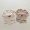 Kledingsets Milancel Summer Baby Clothing Set Wafle Bear TE en Shorts 2 PCS Pakken babymeisjeskleding Set 230217