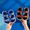 Sandálias meninos sandálias de verão sapatos de crianças luzes leves planos de bebê meninas sandálias infantil infantil casual infantil sapato ao ar livre miaoyoung w0217