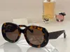 نظارة شمسية للنساء للنساء أحدث الأزياء الأزياء نظارات شمس الرجال Gafas de sol Glass UV400 مع مربع مطابقة عشوائي 40103