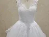 Robes de soirée ZJ9210 Robe de mariée robe de bal princesse à col en V avec jupe en tulle à plusieurs niveaux Blanc Personnaliser la robe de mariée Robes de mariée d'hiver 230217