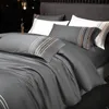 Set biancheria da letto per hotel di lusso in cotone egiziano tinta unita ricamo a righe biancheria da letto grigio bianco morbido copripiumino lenzuolo piatto federe king size queen