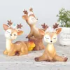 その他のイベントパーティーの供給鹿の置物おもちゃ装飾ホームカーの装飾樹脂飾りケーキトッパーパーティーデスクトップ飾り誕生日結婚記念日230217