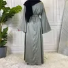 Ethnische Kleidung Damen Langes Kleid Satin Muslim Arabisch Abaya Islamischer Kaftan Maxi Robe Naher Osten Jilbab Ramadan Perlen Abendmode