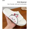 Slippers chinelos de desenho animado fofinho urso feminino plataforma slides homens de verão sandálias de moda sapatos de moda casa não deslize banheiro ladra de moça 0218v23