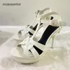 Sandals Designer branco doce sexy t cinto de fivela de fivela bombas de casamento sapatos estilos de galk padrões de pedra plataforma super alta salto alto