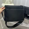 Projektantka mężczyzn Kobiety Messenger Bag Nowy płótno torba krzyżowa nylonowa torba na ramię czarna torebka laptopa torba na ramię