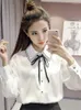 Kvinnor Bluses Korean 3xl 4xl Kvinnor Bow Long Sleeve Button Blue Elegant Spring Fall Office Avlämnar krage formella skjorta Casual Tops