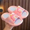 Slipper Kinderlippers Zomermeisje Leuke cartoon indoor huishouden niet-slip zacht bodem badkamer meisje baby prinses slippers w0217