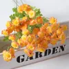 Dekorative Blumen, Kamille, 30 Köpfe, Seide, künstliche Blume, Gänseblümchen, weiß, Fake-Raum, Hochzeit, Auto, Tisch, Party, Geschenke, Dekorationen, DIY-Blumenstrauß