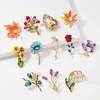 Brooches Trendy Enamel Daisy Rose Flower For Women Girls Pearl Lily Plants Lapel Pins Dress Shirt Accessories