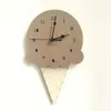 Relógios de parede Modern Wooden Wooden Cartoon Ice Cream em forma de criança Decoração interior casa silenciosa Baby Clockwall