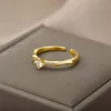 Anéis de casamento Anel de noivado de zircão cúbico branco Strass de punho aberto para mulheres para meninas Vintage Jewelry Bake Giftding Brit22