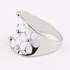 Cluster Rings 2023 Fashion Enamel White Plum Blossom For Women Party Accessories Silver Color Wide Ring Charm Jewelry