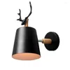 Muurlampen creatieve shofar stijl massief houten cartoon licht retro ijzeren industriële wind e27 lamp voor bedarmgadrestaurant