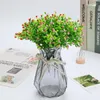 Fleurs décoratives 5pcs Artificiels avec feuilles Green Grass Plastes Plastes Fake Foliage Bush pour les fournitures de fête de décoration de mariage à la maison