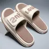 The latest men shoes anti-slip wear-resistant slippers a variety of styles to choose from support custom logo