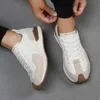 Mode pour la vache à la vache à la vache more de cuir soft semelles chaussures de jeunesse de luxe sneakers de créateurs de baskets masquers D2A17