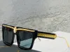 Funky Sunglasses Designers For Men Women Summer Bee Style Anti-Ultraviolet Retro Plate Square Frame Random Box