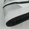 أحذية كرة السلة الخارجية في الهواء الطلق مصمم أحذية رياضية مريحة مدربين غير رسميين للنساء الأبيض الأحذية الرياضية السوداء الجري