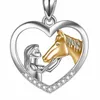 Kedjor Fashion Girl and Horse Two Color Cute Animal Pendant Halsband Hjärtdesign