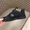 Luxury 23S / S Sneakers da uomo in nappa di vitello Scarpe da ginnastica bianche in pelle nera con logo in rilievo Marchi famosi Scarpe da ginnastica all'aperto Comfort Camminata casual da uomo