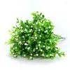 Dekorativa blommor 5st konstgjorda med bladgrön gräs plastväxter falska lövbusk för hem bröllop dekoration festtillbehör