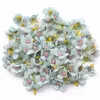 Decoratieve Bloemen Kransen 50 stuks Veelkleurige Daisy Bloemhoofd Mini Zijden Kunstbloem Voor Bruiloft Verlovingsfeest Home Decor DIY Garland Hoofdtooi T230217